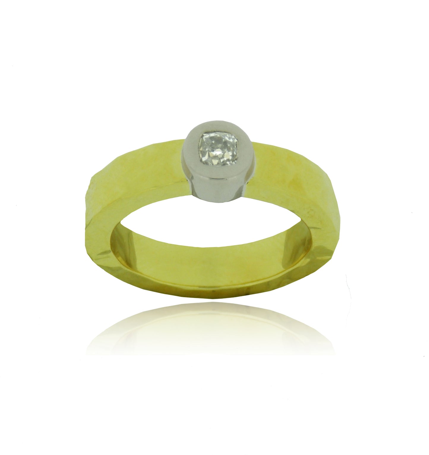 Hammered 18kt Gold & Diamond Ring